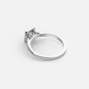 0,7ct Princess Halo Diamond Ring