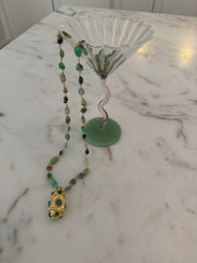 Pendant green necklace