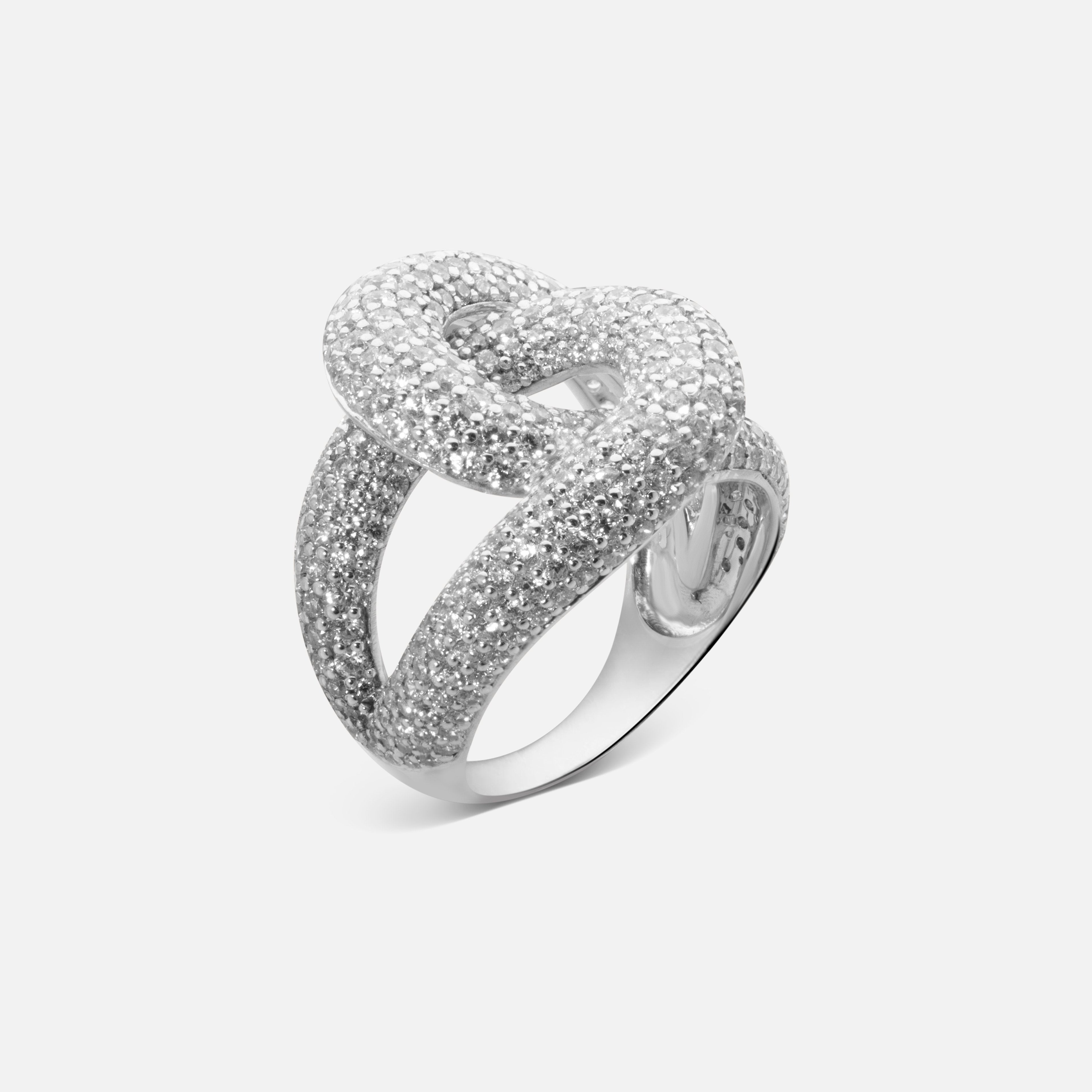 Knot hot sale diamond ring