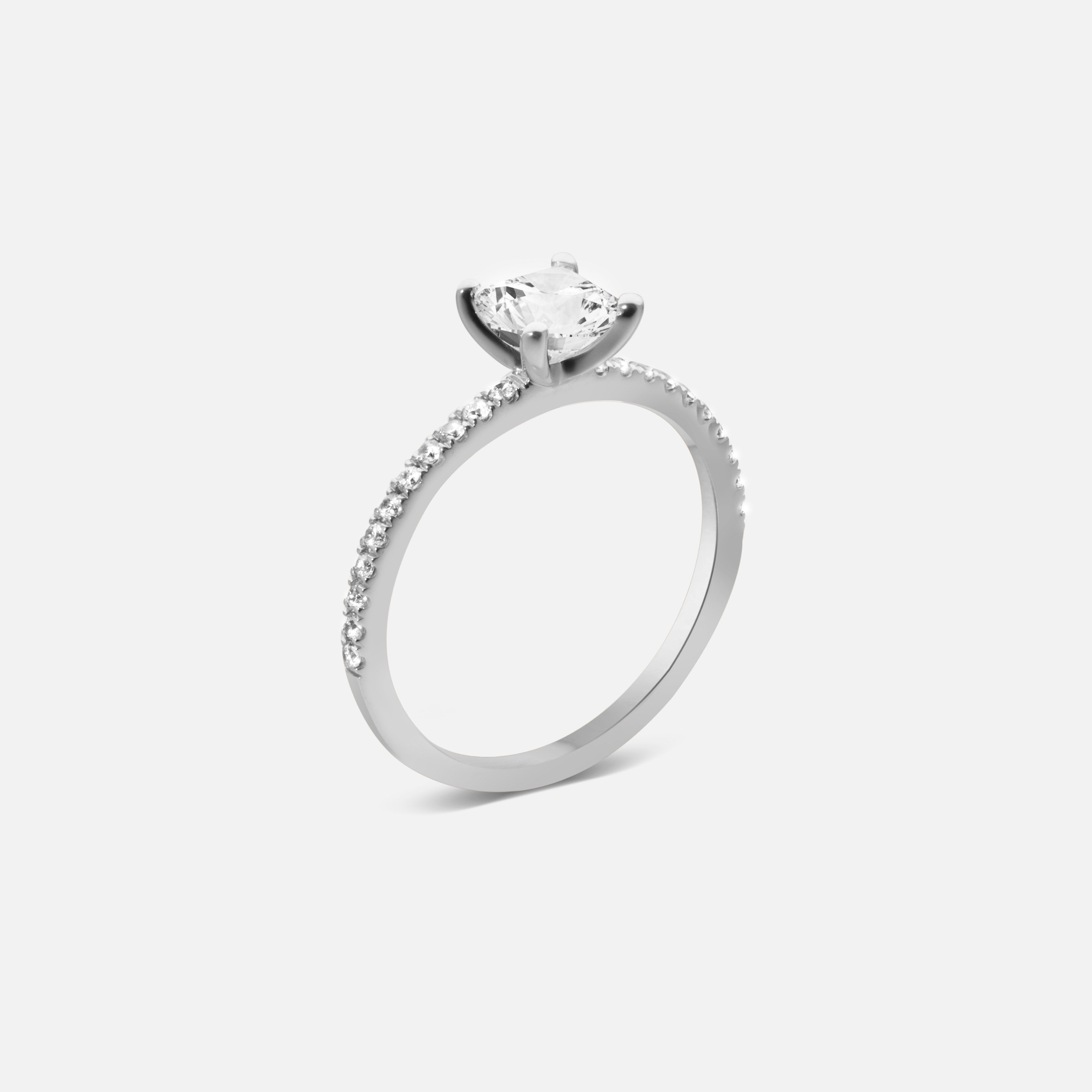 0,8ct Princess Side Stone Diamond Ring