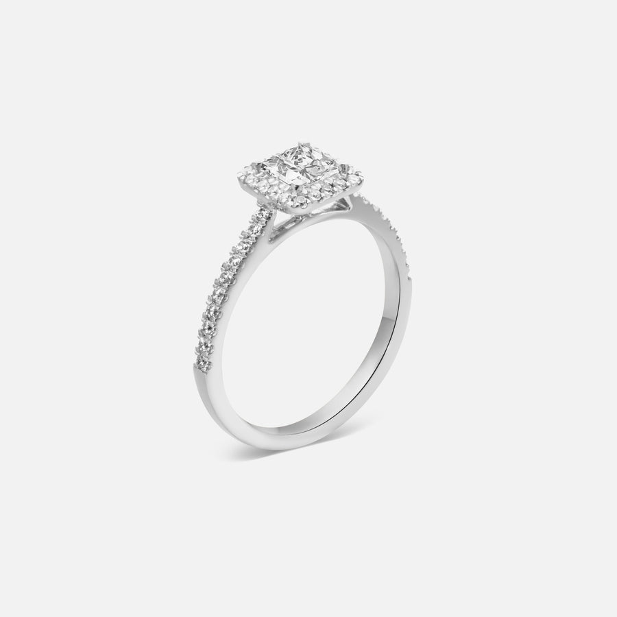 0,7ct Princess Halo Diamond Ring