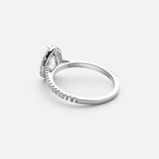 0,8ct Pear Halo Diamond Ring