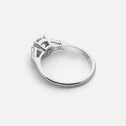 0,5ct Baguette Side Stone Diamond Ring